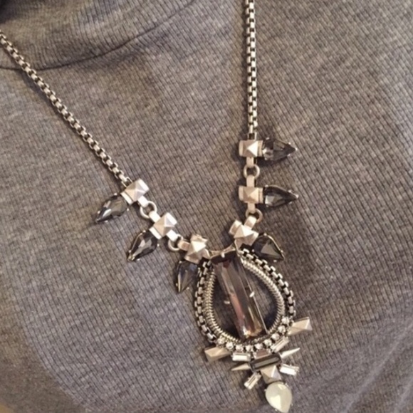 :: Stella & Dot Eclipse Statement Necklace - Picture 6 of 9